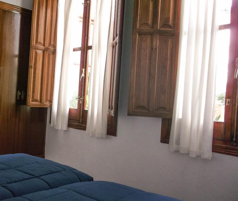 Pension Ciudad Navarro Ramos Granada Szoba fotó