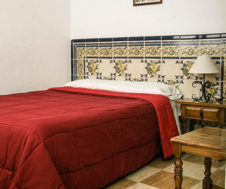Pension Ciudad Navarro Ramos Granada Szoba fotó